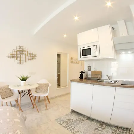 - New Central Studio Plata With Balcony Apartment Torremolinos