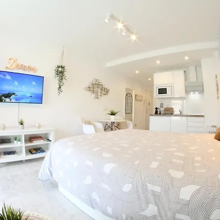- New Central Studio Plata With Balcony Apartment
