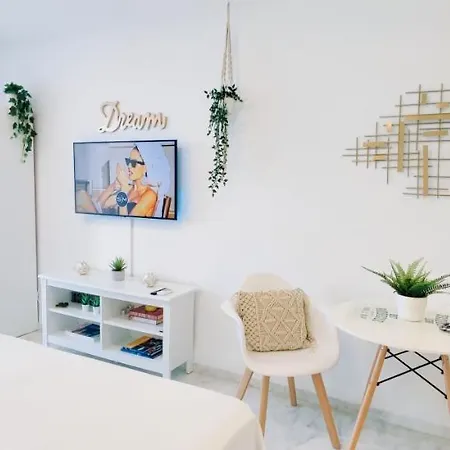 - New Central Studio Plata With Balcony Apartment *